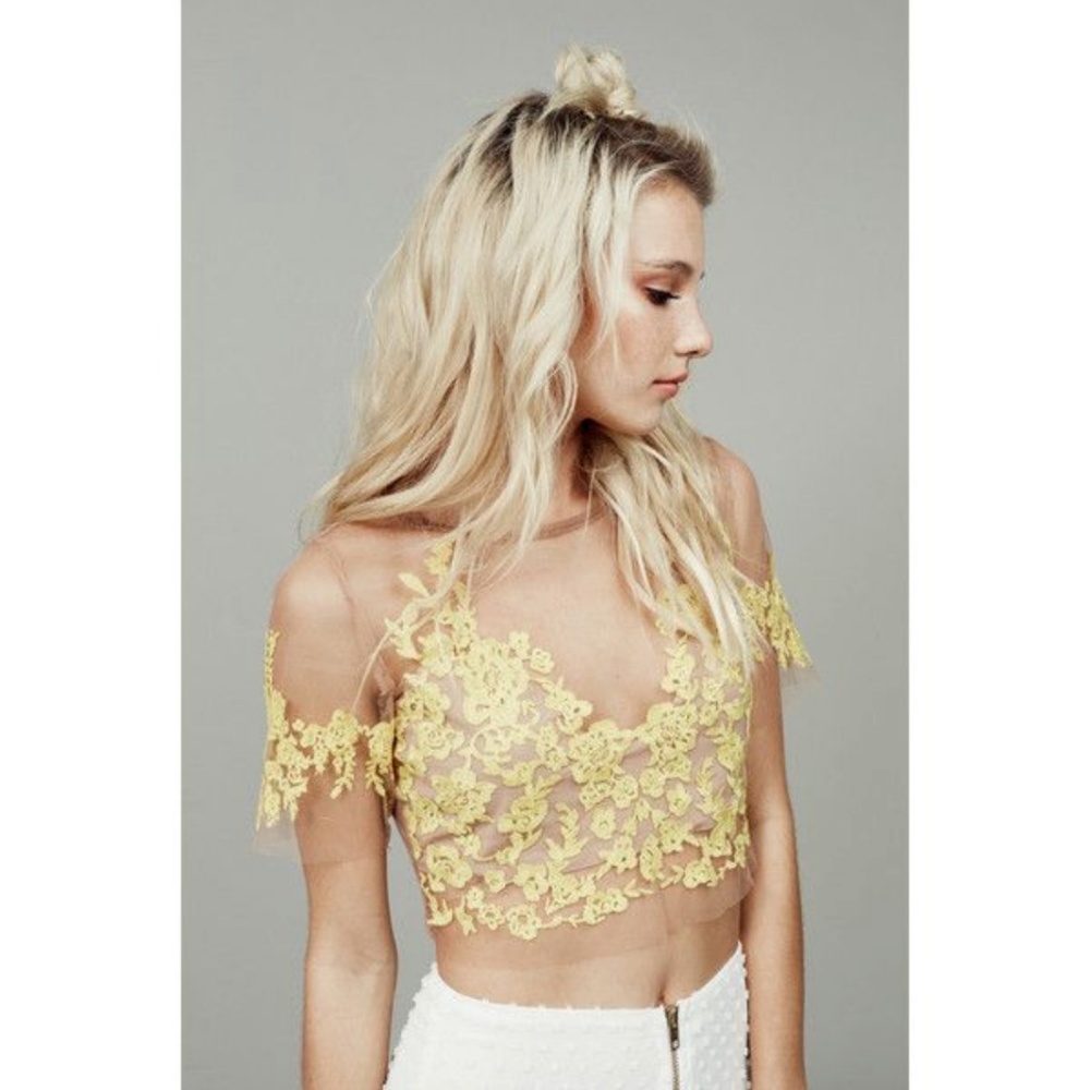 For love and lemons luau yellow crop top l…